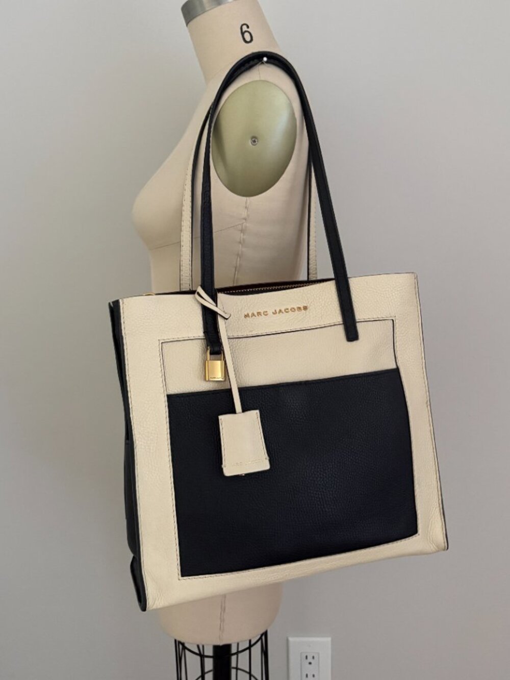 Marc Jacobs Grind Colorblock Leather Tote Bag Black Cream Quiet Luxury Work Chic